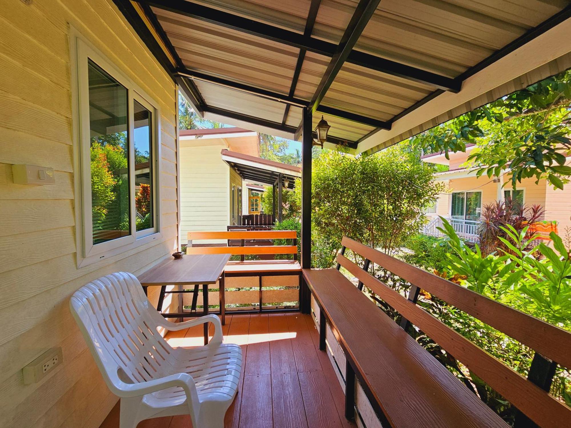 Baan Suan Khun Ta บ้านพักสวนคุณตา Casa vacanze *