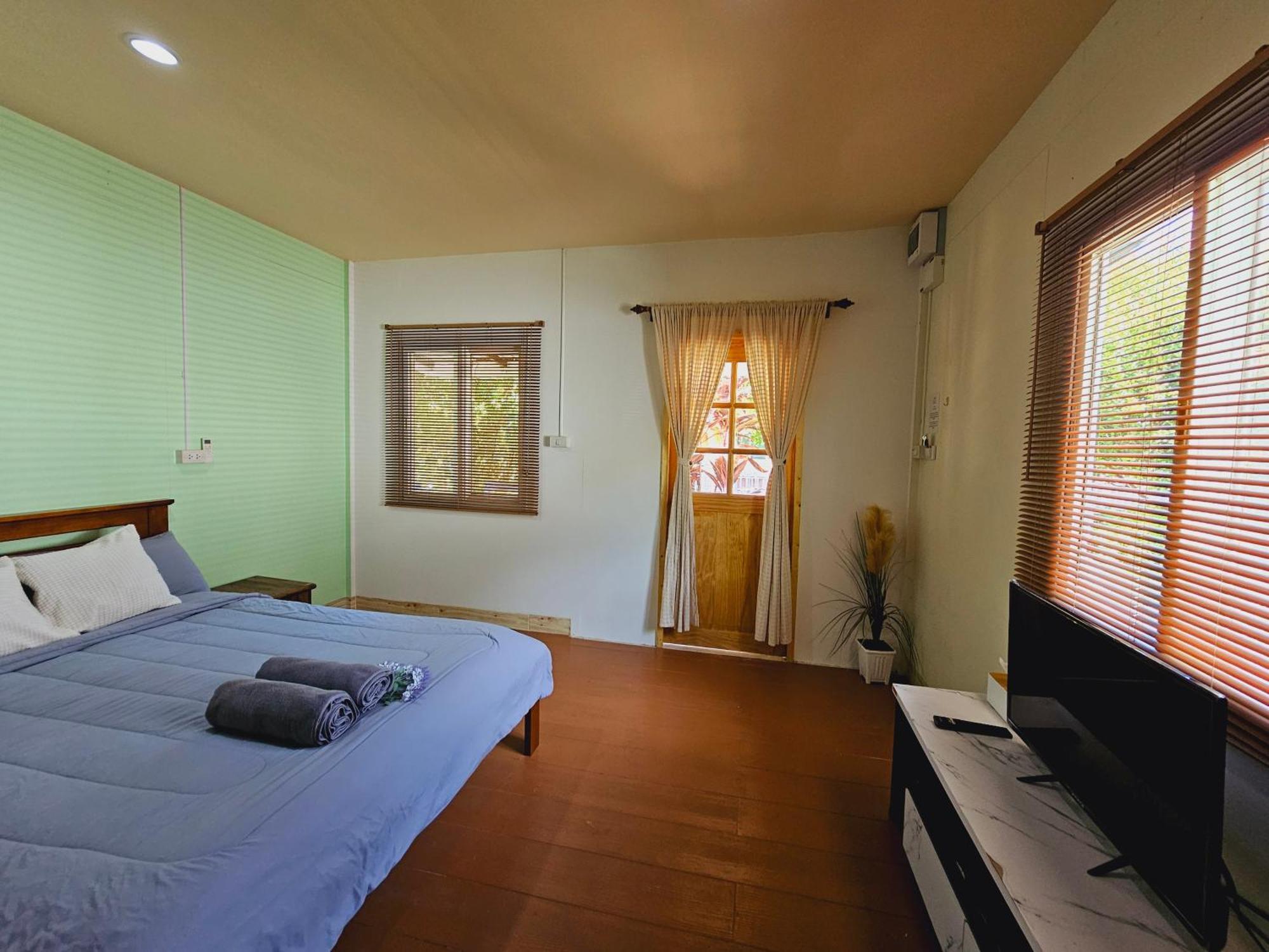 Baan Suan Khun Ta บ้านพักสวนคุณตา Casa vacanze *